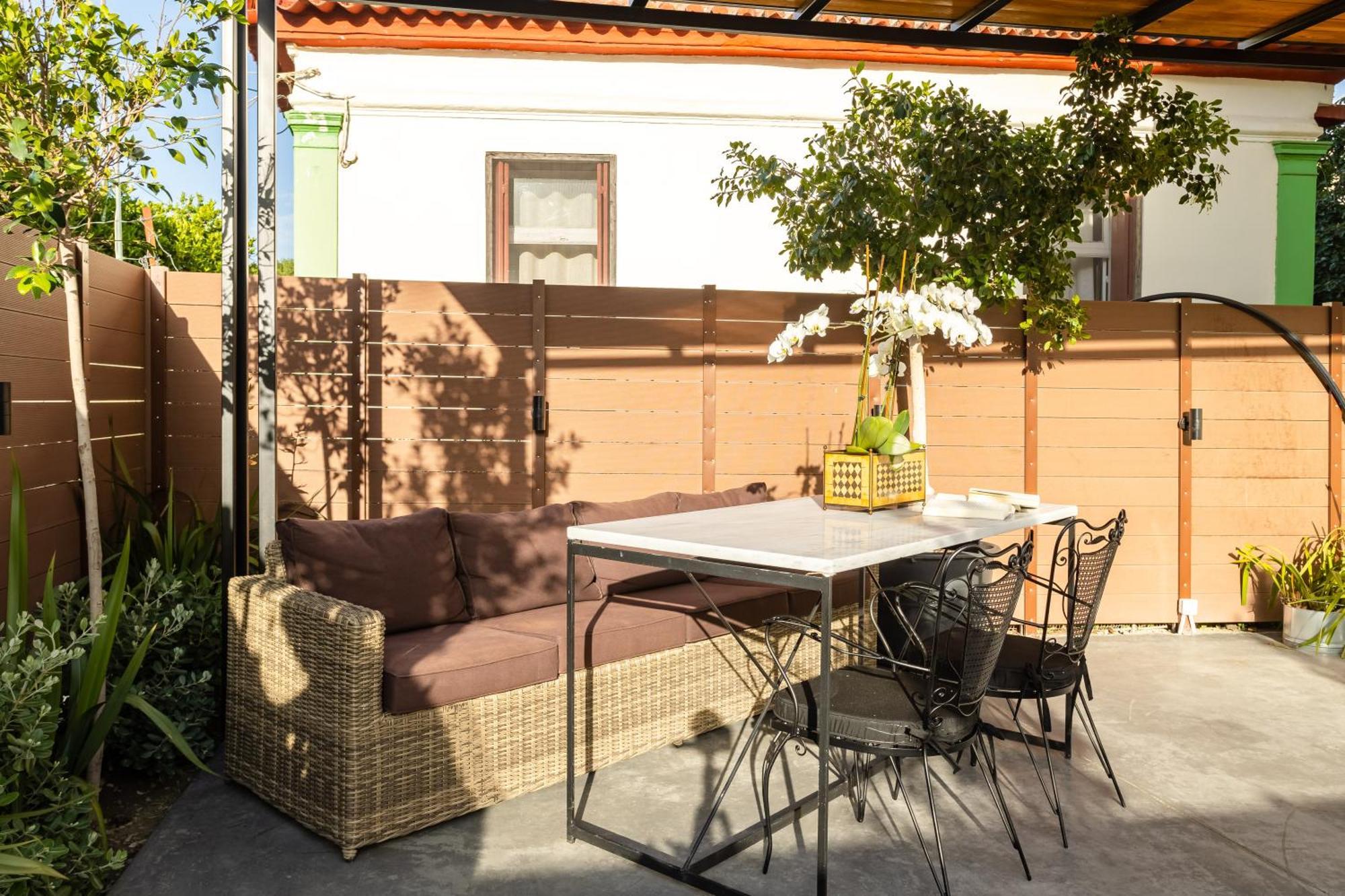 Villy'S Comfort Zone Apartments Kalamata Extérieur photo