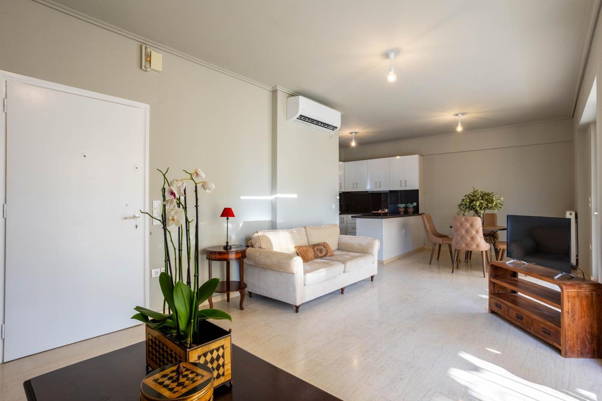 Villy'S Comfort Zone Apartments Kalamata Extérieur photo